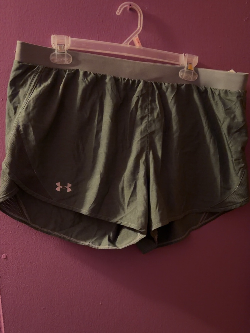 Under Armour Women's grey Running Shorts